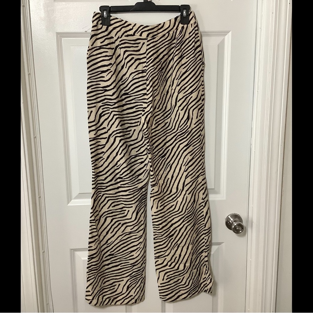 Sincerely Jules Black and Cream Zebra Wide-Leg Pants - Picture 6 of 12
